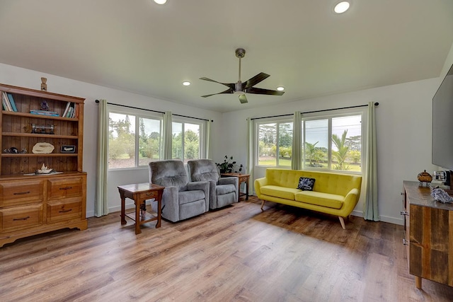 16-1516 Pohaku Cir, Keaau, HI 96749 - living room with a ceiling fan, light wood-style flooring, recessed lighting, and baseboards