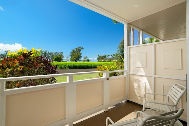 525 Aleka Lp Unit F6, Kapaa, HI 96746 - view of balcony