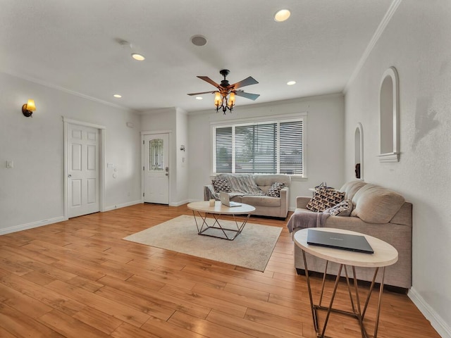16-2069 Leilani Dr, Pahoa, HI 96778 - living room featuring crown molding, light wood-type flooring, a ceiling fan, baseboards, and recessed lighting