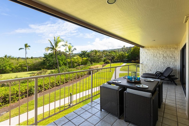 78-7070 Alii Dr Unit B202, Kailua-Kona, HI 96740 - view of patio featuring a balcony