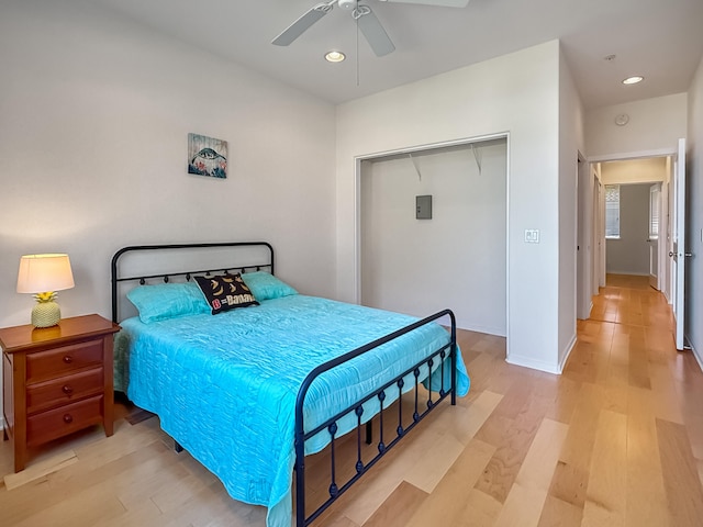 75-346 Hualalai Rd Unit B202, Kailua-Kona, HI 96740 - bedroom with wood finished floors, a ceiling fan, and recessed lighting