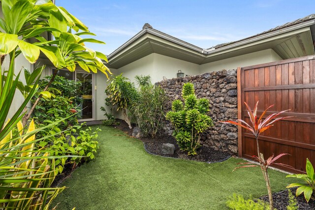73-1138 Hamo St, Kailua-Kona, HI 96740 - view of yard
