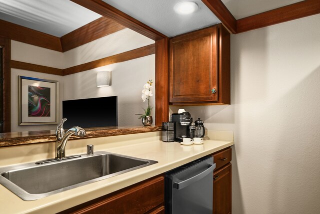 2253 Poipu Rd Unit 426, Koloa, HI 96756 - kitchen with stainless steel dishwasher and a sink