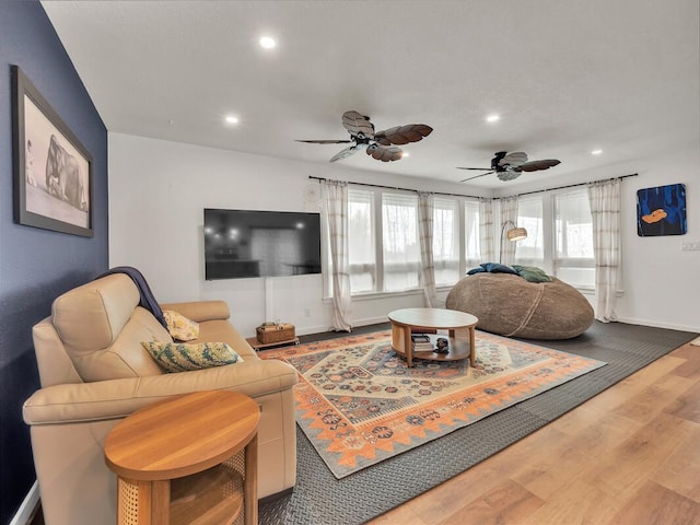 28-2855 Onomea Pl, Pepeekeo, HI 96783 - living area featuring recessed lighting, wood finished floors, and a ceiling fan