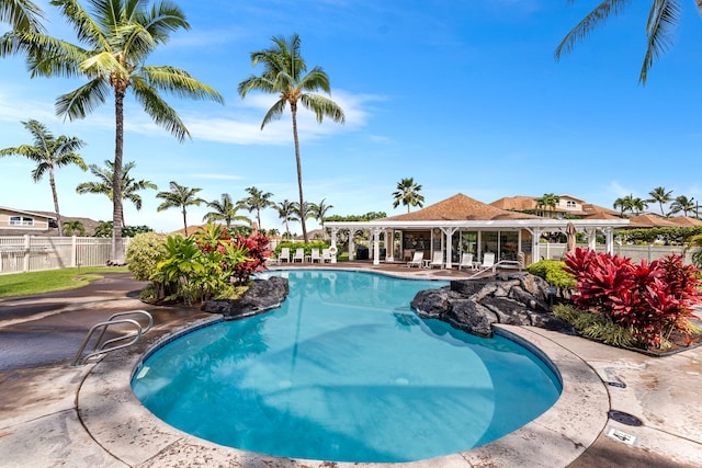 75-6060 Kuakini Hwy Unit B1, Kailua-Kona, HI 96740 - view of swimming pool featuring a patio area