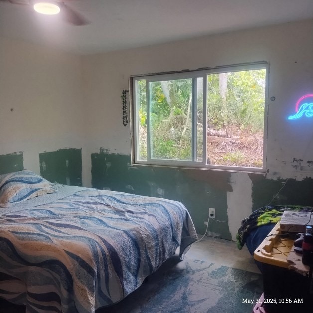 13-3313 Moku St, Pahoa, HI 96778 - bedroom with multiple windows