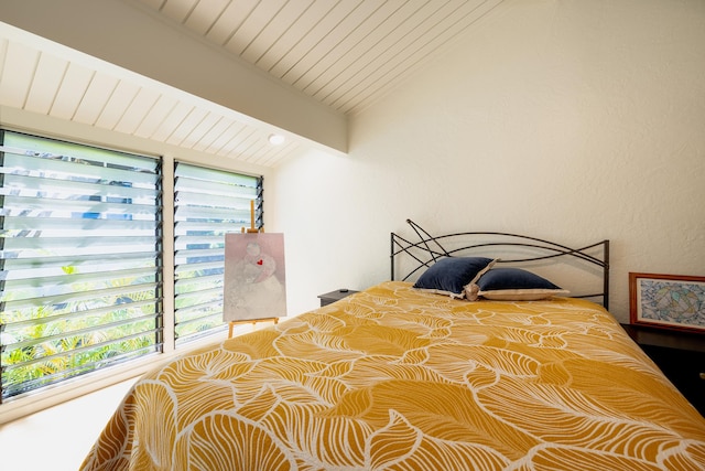 78-7039 Kamehameha Iii Rd Unit 148, Kailua-Kona, HI 96740 - bedroom featuring wood ceiling