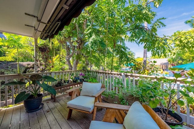 78-7039 Kamehameha Iii Rd Unit 148, Kailua-Kona, HI 96740 - view of wooden terrace