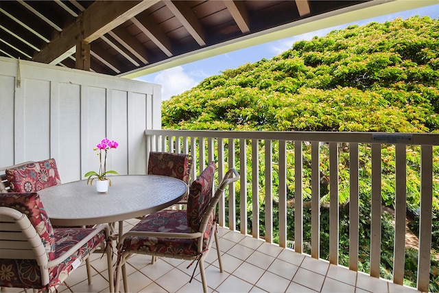 2253 Poipu Rd Unit 230, Koloa, HI 96756 - balcony featuring outdoor dining area