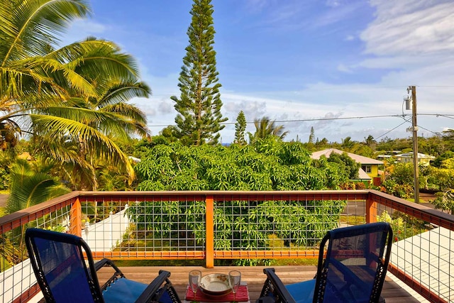 12-7036 Kaiwa St, Pahoa, HI 96778 - view of wooden deck