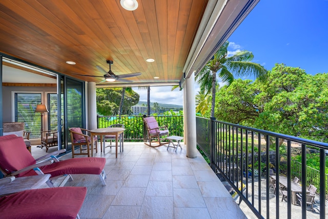 76-6212 Alii Dr Unit 205, Kailua-Kona, HI 96740 - patio / terrace with a ceiling fan