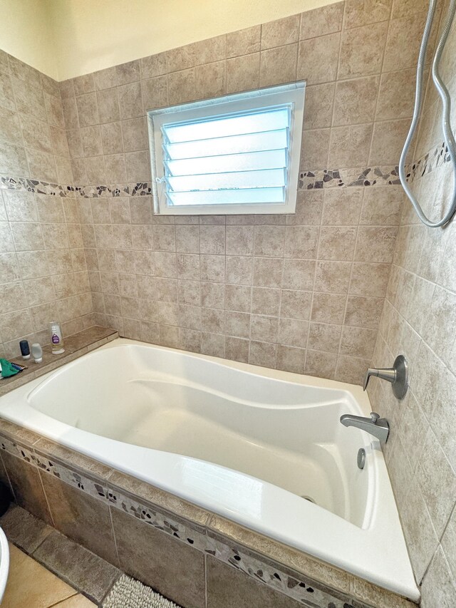 77-6450 Walua Rd, Kailua-Kona, HI 96740 - full bath with tiled shower / bath combo