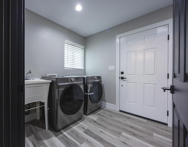 15-1776 6th Ave, Keaau, HI 96749 - laundry room featuring washing machine and clothes dryer, wood finished floors, baseboards, and recessed lighting