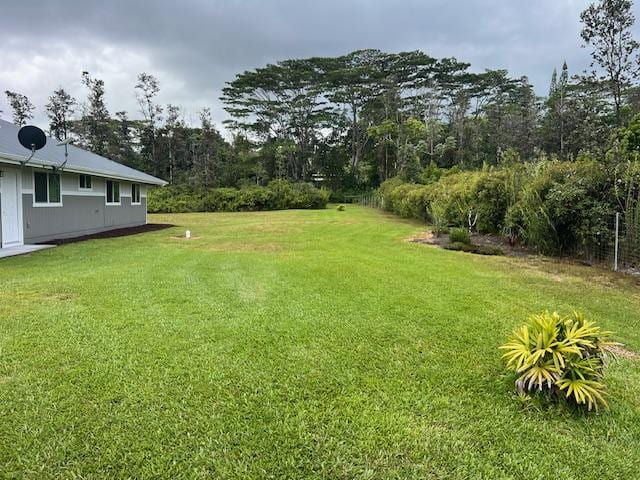 16-553 Orchidland Dr, Kurtistown, HI 96760 - view of grassy yard