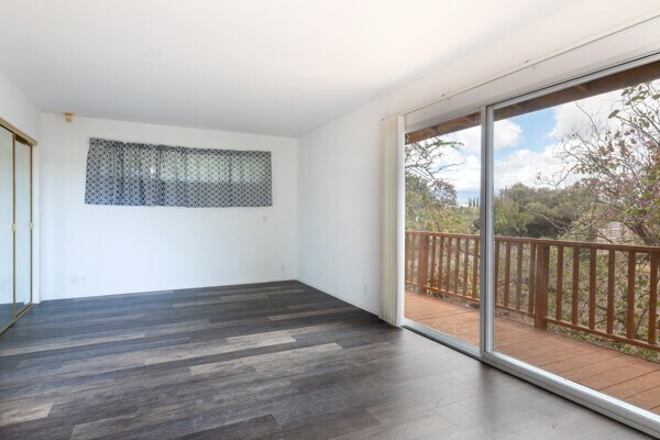 68-3750 Ua Noe Pl, Waikoloa, HI 96738 - empty room with wood finished floors