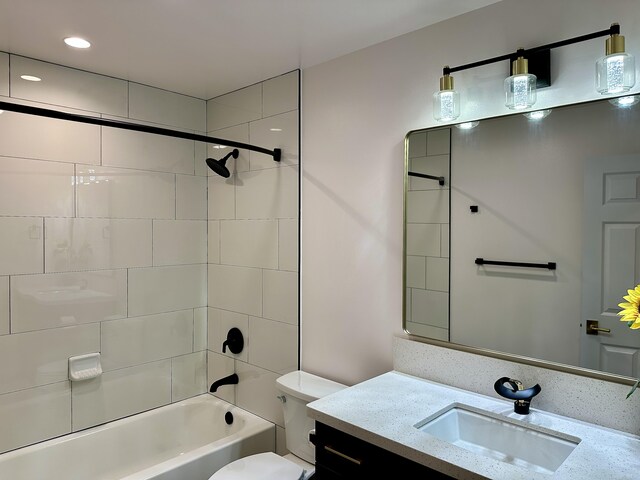 64-5304 Puu Nani Dr, Kamuela, HI 96743 - bathroom featuring vanity, washtub / shower combination, and recessed lighting