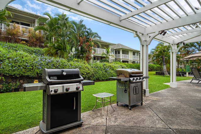 75-6009 Alii Dr Unit K22, Kailua-Kona, HI 96740 - view of patio featuring a pergola and area for grilling