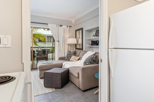 75-5719 Alii Dr Unit 321, Kailua-Kona, HI 96740 - living area with tile patterned flooring and crown molding