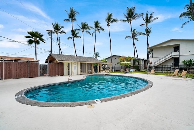 74-5618 Palani Rd Unit J5, Kailua-Kona, HI 96740 - community pool with a patio area