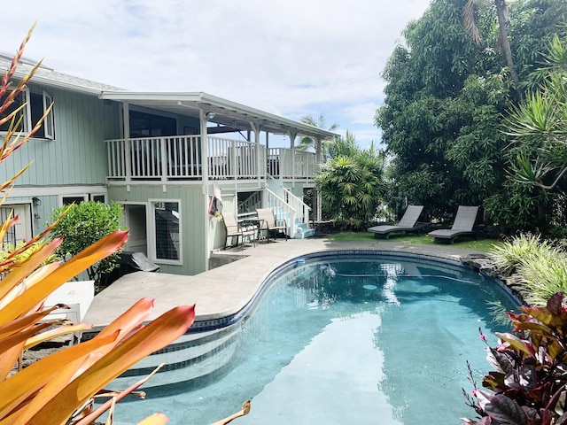 76-6252 Kokoolua Way, Kailua-Kona, HI 96740 - swimming pool featuring a patio area and stairway