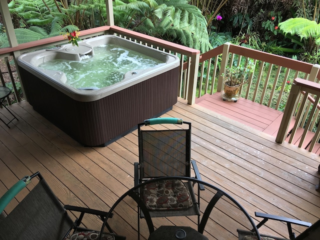 11-3868 Liona St, Volcano, HI 96785 - deck featuring a hot tub