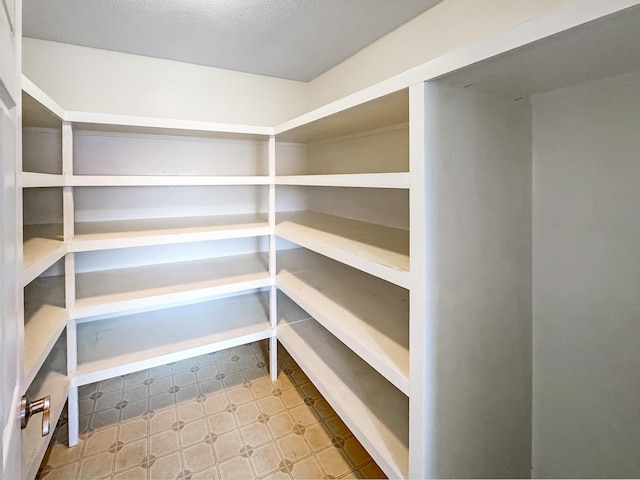 410 Olu St, Hilo, HI 96720 - view of pantry