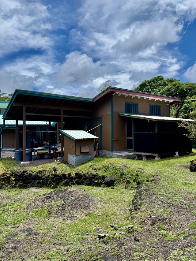 15-2045 8th Ave, Keaau, HI 96749 - back of house