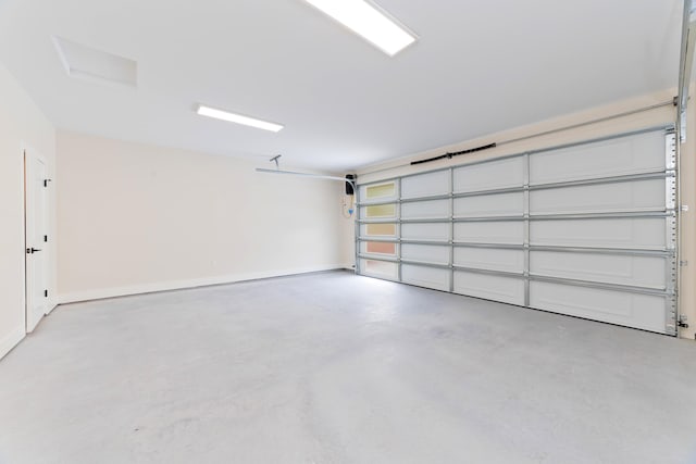 15-1955 Beach Rd, Keaau, HI 96749 - garage featuring baseboards