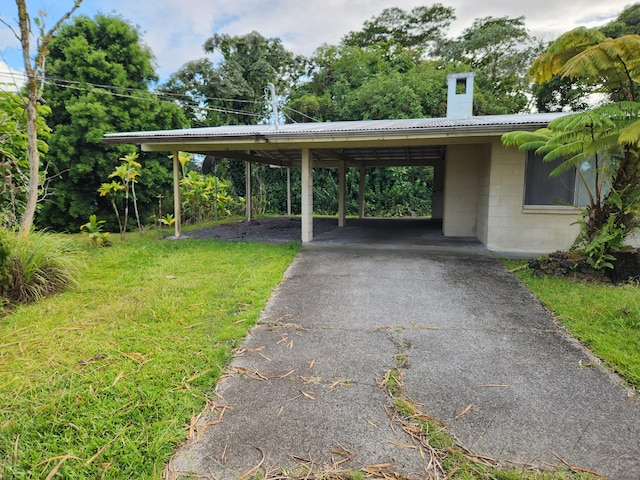 15-1724 22nd Ave, Keaau, HI 96749 - view of parking featuring driveway and a carport