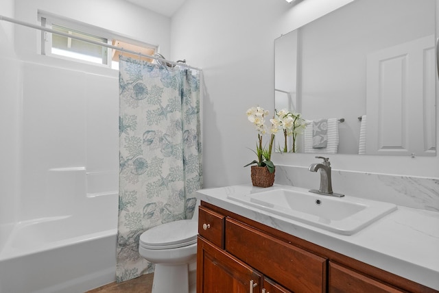 68-3543 Aaka Pl, Waikoloa, HI 96738 - bathroom featuring vanity and shower / tub combo with curtain