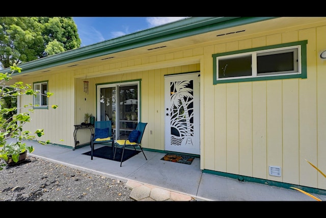 15-2811 Manalo St, Pahoa, HI 96778 - property entrance featuring covered porch