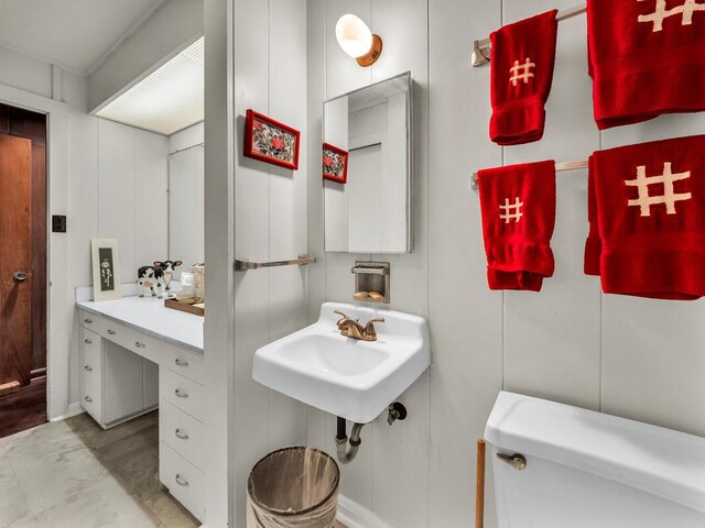 86-4190 Hookena Beach Rd, Captain Cook, HI 96704 - half bath with toilet and a sink