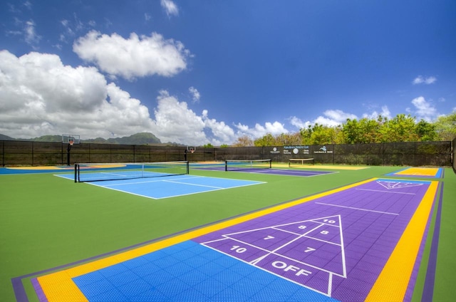 2253 Poipu Rd Unit 28, Koloa, HI 96756 - surrounding community with a tennis court