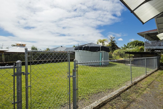 25-228 Hana St, Hilo, HI 96720 - view of yard with a gate