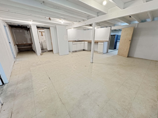 17-312 Volcano Rd, Kurtistown, HI 96760 - basement with refrigerator and a sink