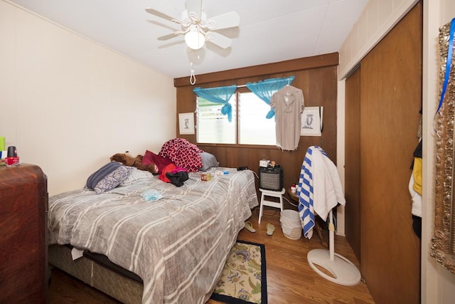 73-4216 Kiekie St, Kailua-Kona, HI 96740 - bedroom featuring wood finished floors, a closet, and ceiling fan