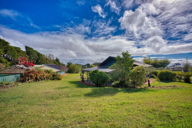 45-3463 Kahana Dr, Honokaa, HI 96727 - view of grassy yard