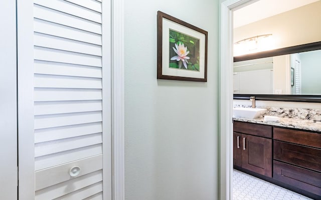 11-3082 Pa Alii St, Volcano, HI 96785 - bathroom featuring vanity