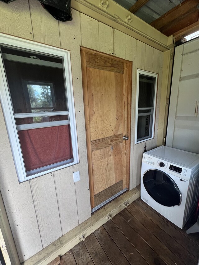 18-2040 Pomaikai St, Volcano, HI 96785 - doorway to property with washer / dryer