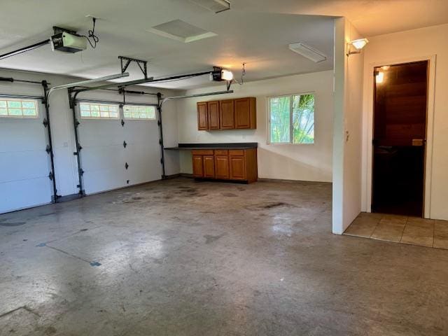 78-6694 Mamalahoa Hwy, Holualoa, HI 96740 - garage featuring a garage door opener