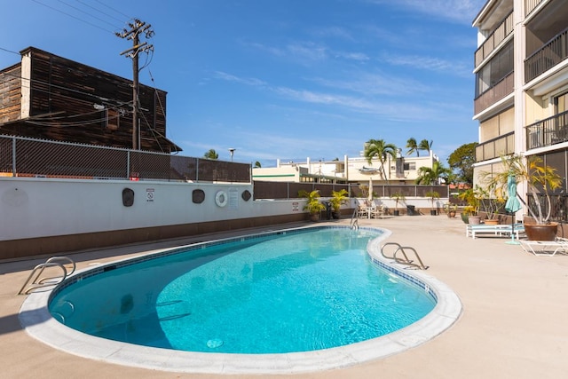 75-5719 Alii Dr Unit 314, Kailua-Kona, HI 96740 - community pool with a patio