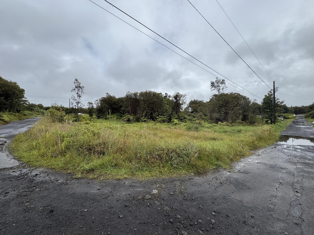 Hulu St, Volcano, HI 96785