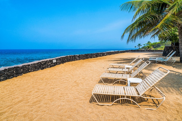 75-6082 Alii Dr Unit A207, Kailua-Kona, HI 96740 - water view with nearby beach