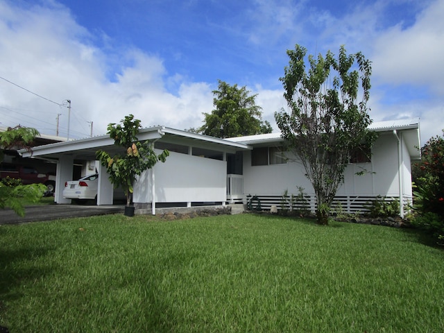 478 Hilinai St, Hilo, HI 96720 - view of front of house featuring a front yard and an attached carport