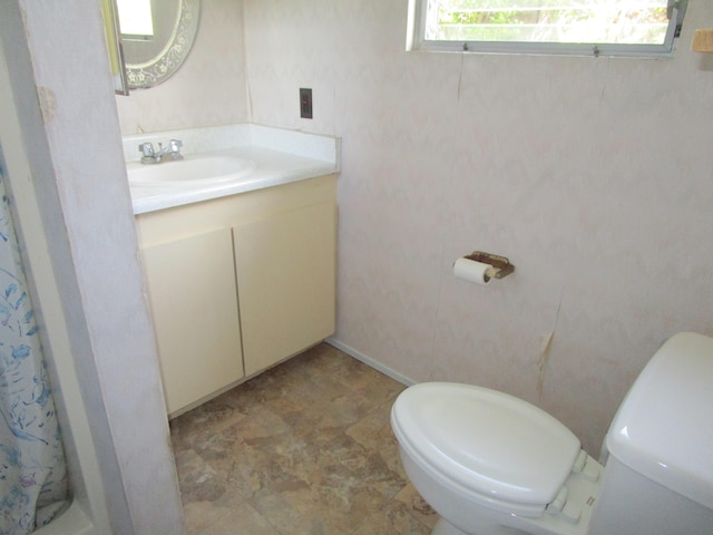 478 Hilinai St, Hilo, HI 96720 - bathroom with vanity and a shower with curtain