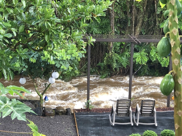 289 Wainaku St, Hilo, HI 96720