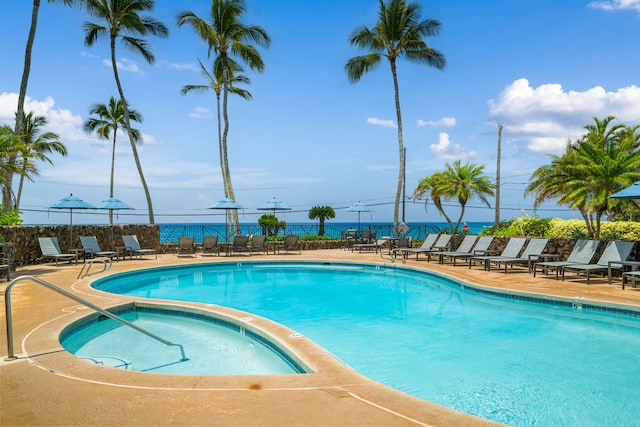 1870 Hoone Rd Unit 511, Koloa, HI 96756 - community pool featuring a patio area and a hot tub