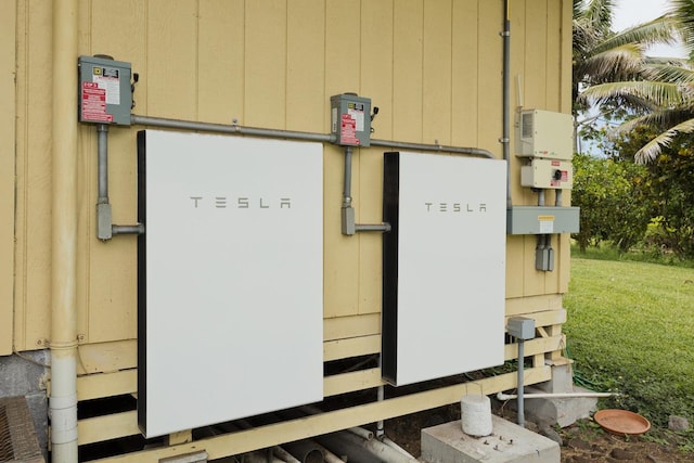 16-295 Orchidland Dr, Kurtistown, HI 96760 - exterior view of a power storage unit