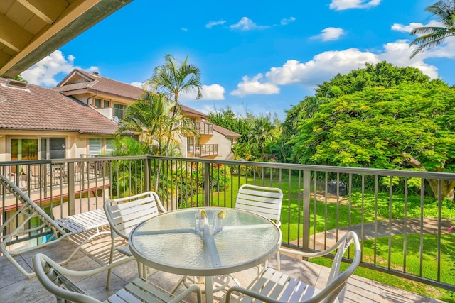 1901 Poipu Rd Unit 824, Koloa, HI 96756 - deck with a lawn and outdoor dining space