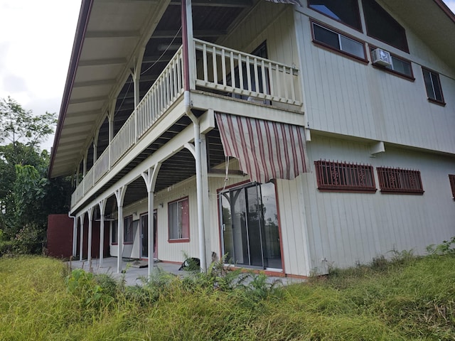 17-233 Ipuaiwaha St, Keaau, HI 96749 - view of home's exterior featuring a balcony